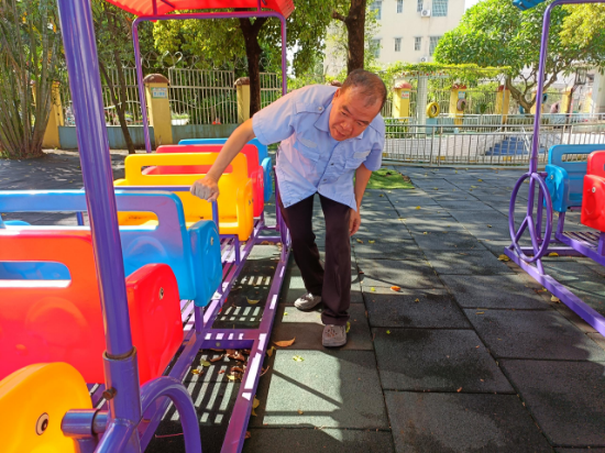 鶴城鎮(zhèn)陽光幼兒園安全檢查.jpg